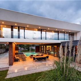 4 bedroom villa with pool near Pula, Istria, sleeps 8